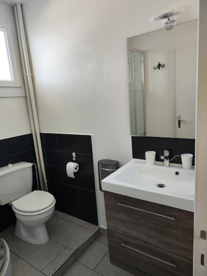 Hotel Le Sporting Beaumont-sur-Leze Exterior foto